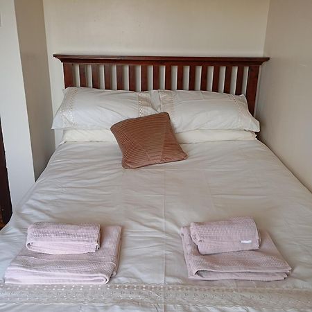 Room In Bungalow - Very Nice View With This Room 스님 외부 사진